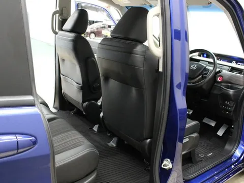 Honda Freed Plus