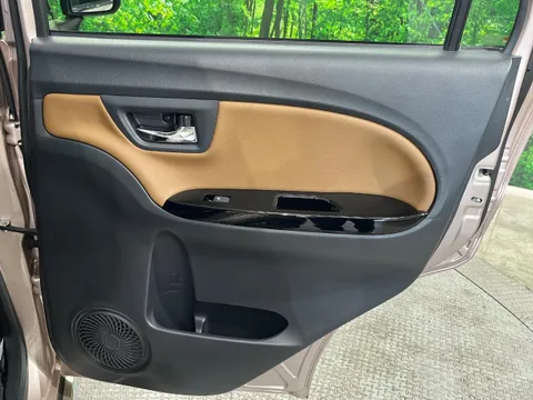 Toyota Pixis Joy