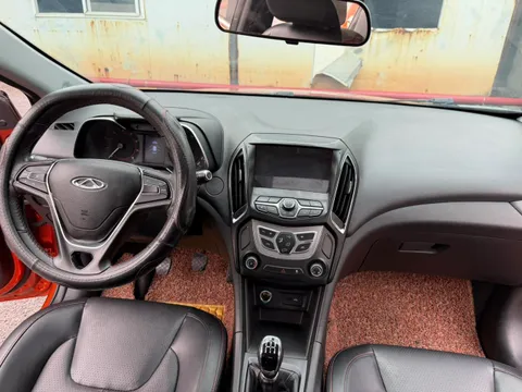 Chery Arrizo 5