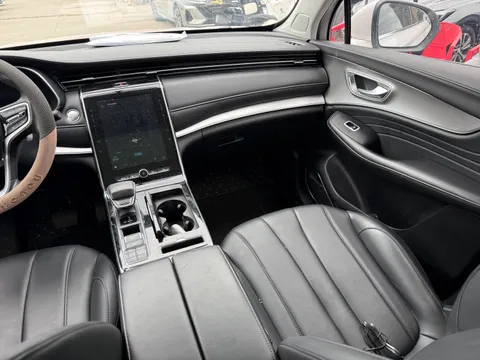 Roewe RX5