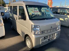 Mitsubishi Minicab Van