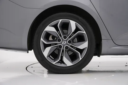 Renault Talisman (SM6)