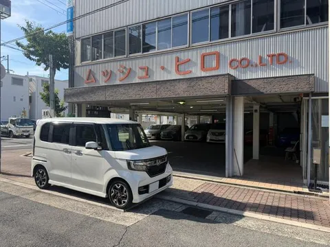 Honda N-BOX Custom