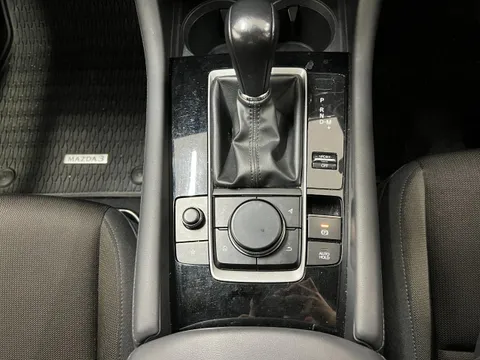Mazda MAZDA3 Fastback