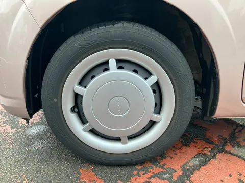 Daihatsu Mira Tocot