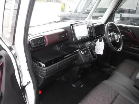 Suzuki Spacia Custom