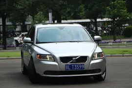 Volvo S40