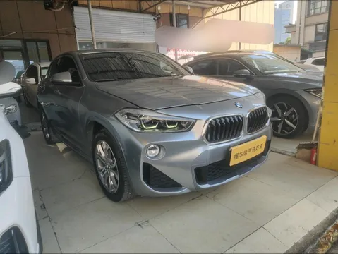 BMW X2