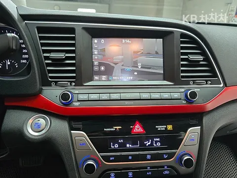 Hyundai Elantra (Avante)