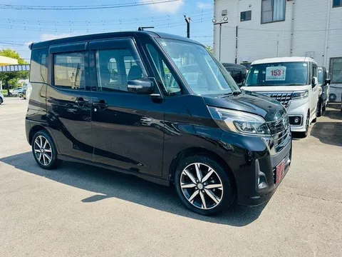 Nissan Dayz Roox