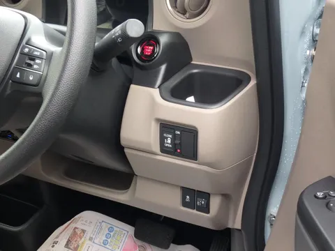 Honda N-BOX Joy