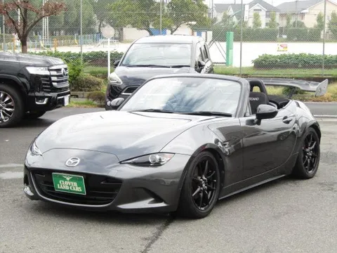 Mazda MX-5 (Roadster)