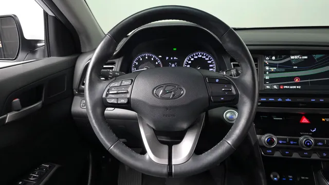 Hyundai Elantra (Avante)