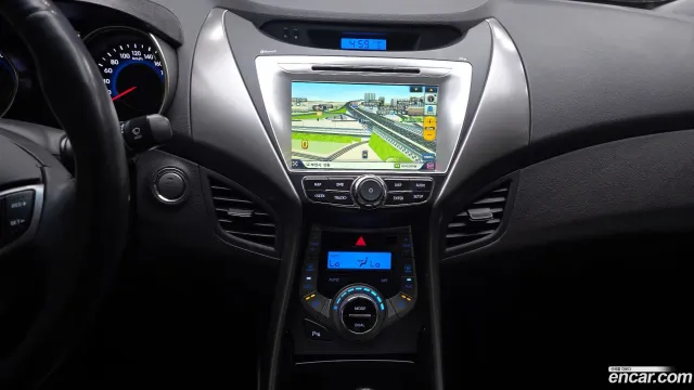 Hyundai Elantra (Avante)