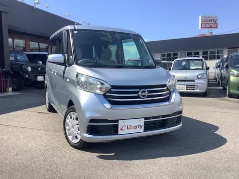 Nissan Dayz Roox