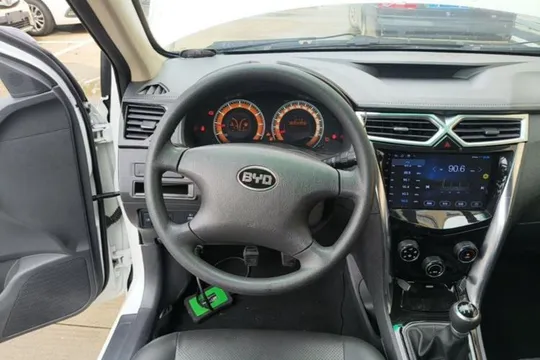BYD F3