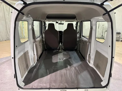 Mitsubishi Minicab Van
