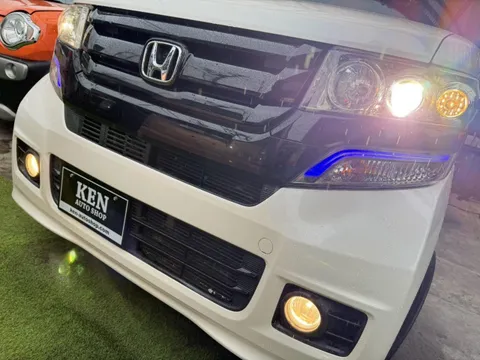 Honda N-BOX Custom