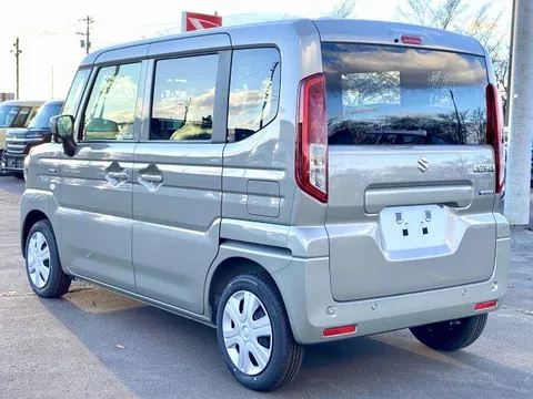 Suzuki Spacia