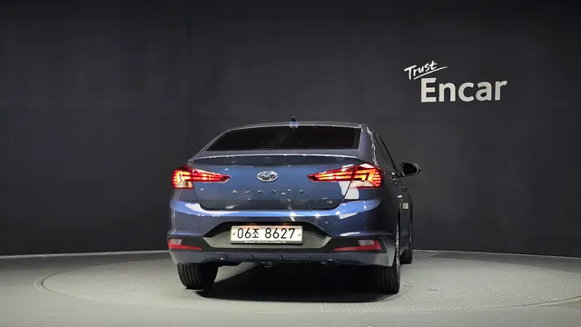 Hyundai Elantra (Avante)