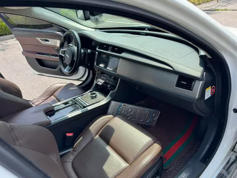 Jaguar XFL