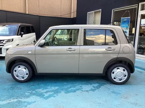 Suzuki Alto Lapin
