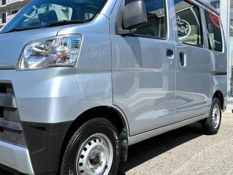 Toyota Pixis Van