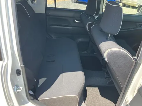 Toyota Pixis Space