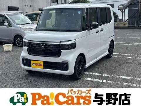 Honda N-BOX Custom