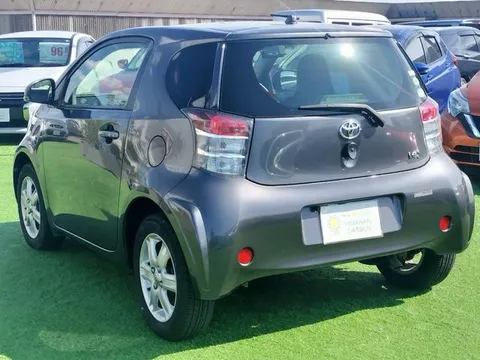 Toyota iQ