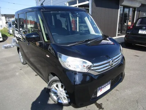 Nissan Dayz Roox