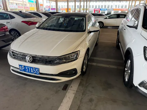 Volkswagen Lamando
