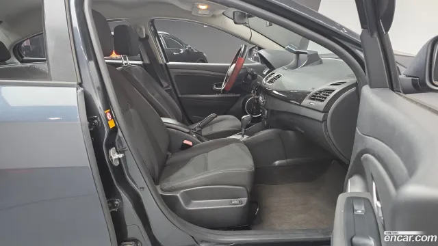 Renault SM3