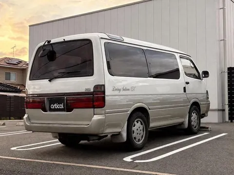 Toyota HiAce Wagon