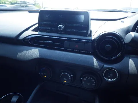 Mazda MX-5 (Roadster)