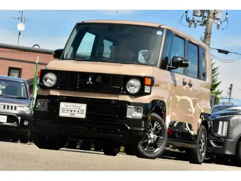 Mitsubishi Delica Mini