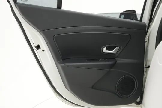 Renault SM3