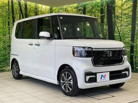 Honda N-BOX Custom