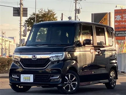 Honda N-BOX Custom