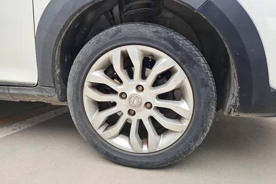 Dongfeng AX3