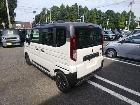 Suzuki Spacia Gear