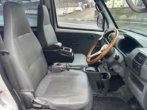 Mitsubishi Minicab Van