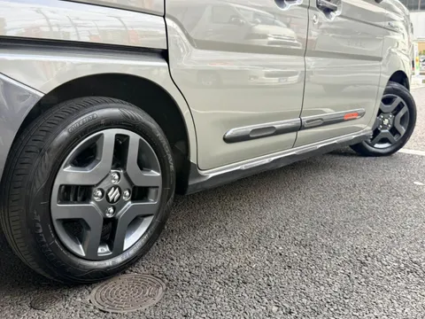 Suzuki Spacia Gear