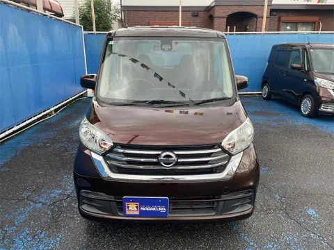Nissan Dayz Roox