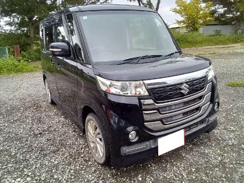 Suzuki Spacia Custom Z