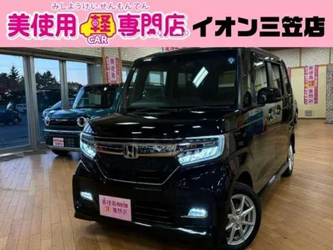 Honda N-BOX Custom