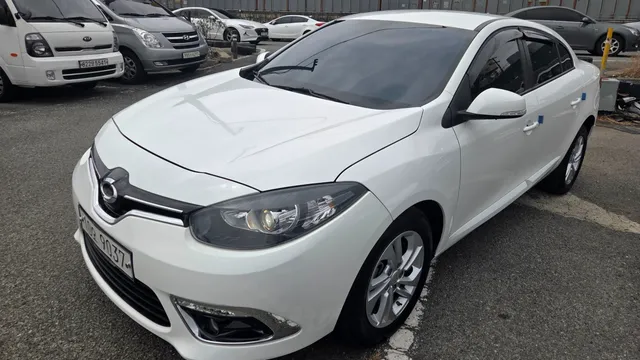 Renault SM3