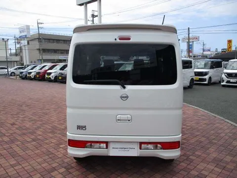 Nissan Clipper Rio
