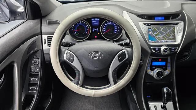 Hyundai Elantra (Avante)