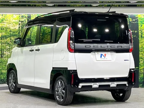 Mitsubishi Delica Mini
